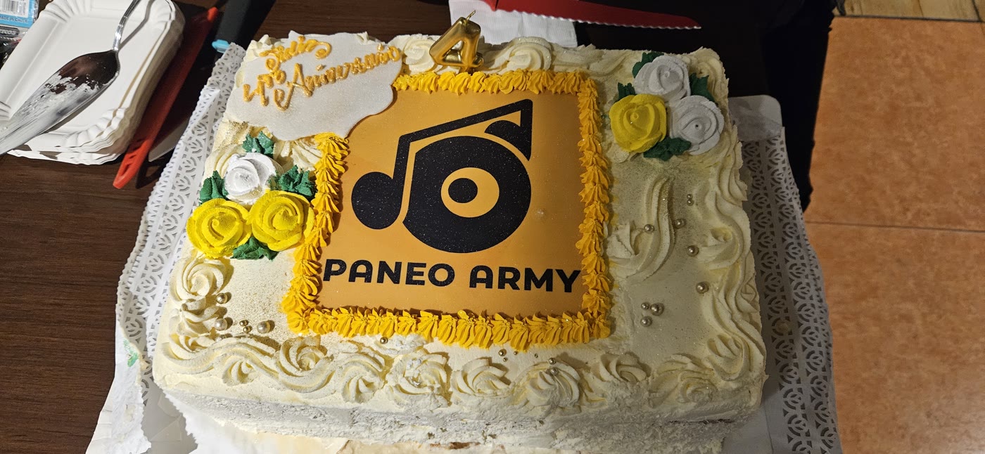 Torta del cuarto aniversario de Paneo Army